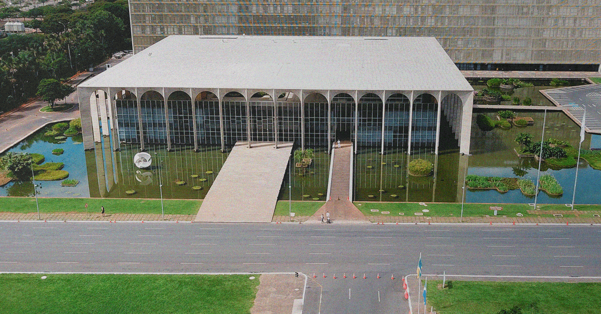 cacd-diplomata-itamaraty-diplomacia-qual-e-a-diferenca-entre-o-ministerio-das-relacoes-exteriores-e-o-itamaraty